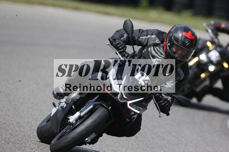 /Archiv-2025/49 26.08.2025 Cornu Master School ADR/blau-bleu/14